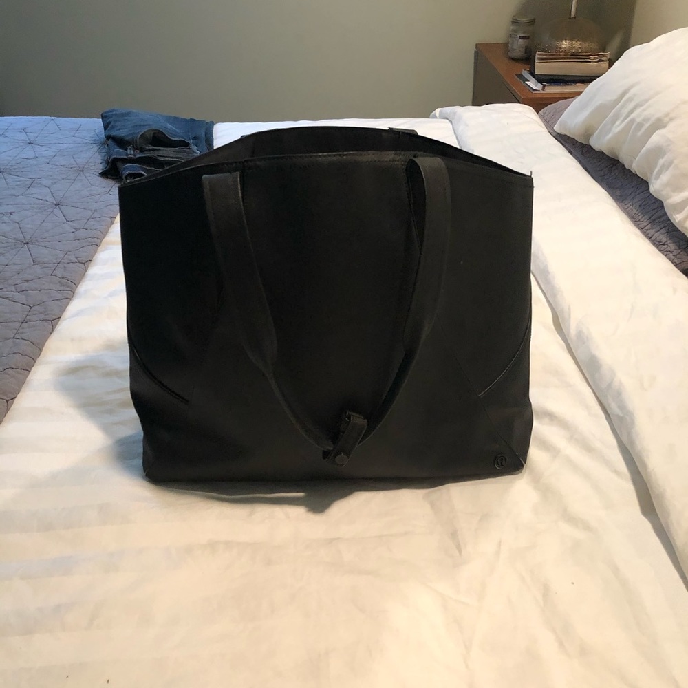Lululemon Large Black Tote Bag